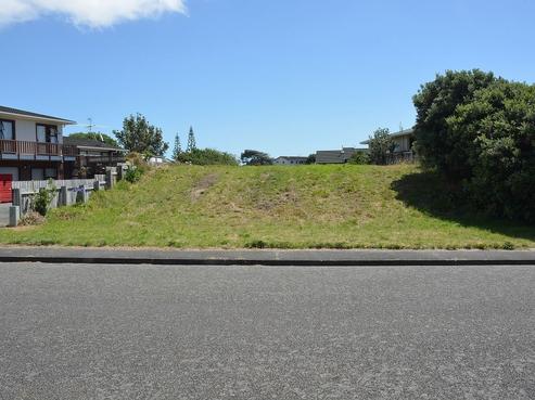 17 Frimley Terrace, Waikanae Beach
