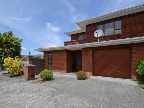 5A California Drive, Totara Park