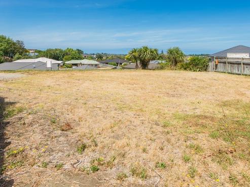 13 Charles Close, Springvale
