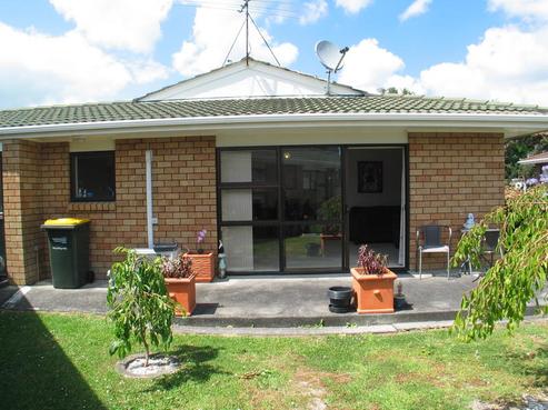 8B Civic Place, Waiuku