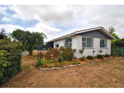 30 Kimberley Road, Darfield