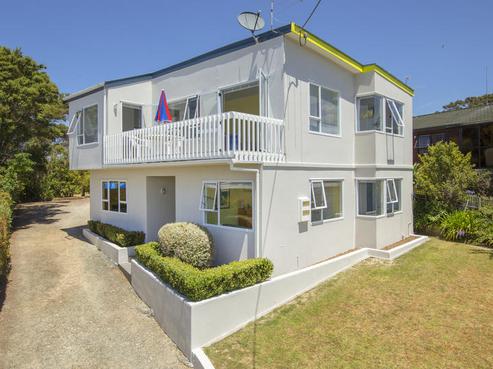 18 Alexander Road, Algies Bay