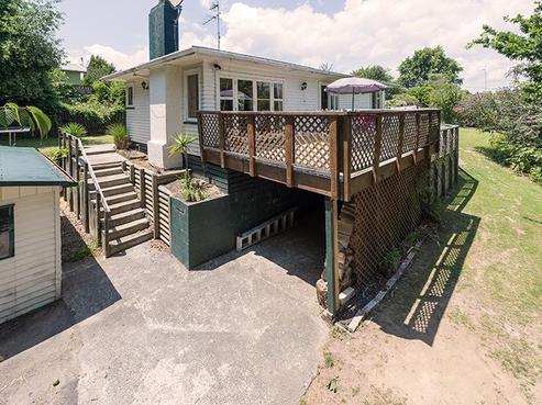 26A Hunt Crescent, Hillcrest