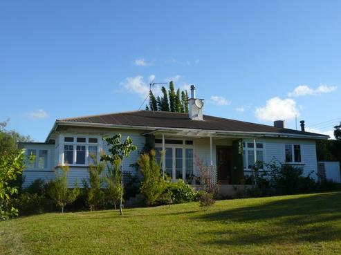 51 Old School Road, Maungakaramea