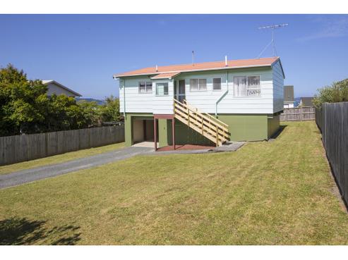 16 Hinemoa Place, Snells Beach