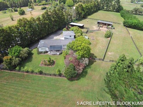 293 Boord Crescent, Kumeu