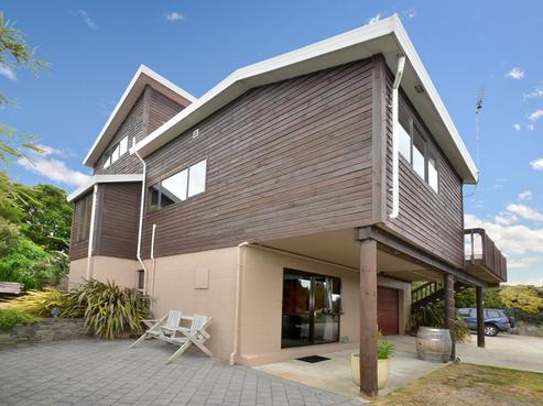 5 Calvert Place, Shiel Hill