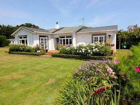 16 Marangai Road, Whangaehu