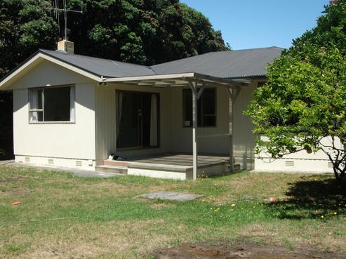 21 Toi Street, Otaki Beach