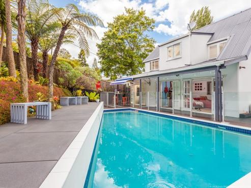 168 Godley Road, Titirangi