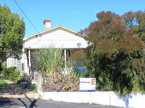 12 Blacks Road, North East Valley
