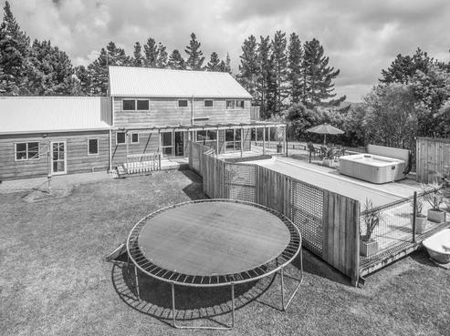 607 Horseshoe Bush Road, Waitoki