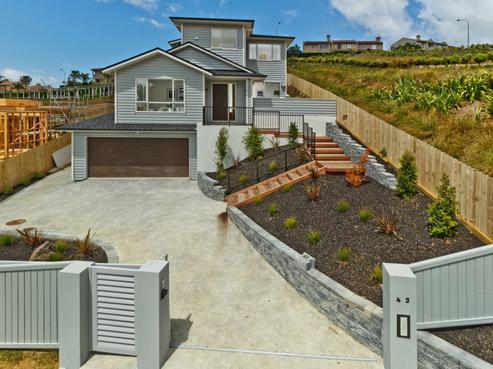 43 Golden Morning Drive, Albany Heights