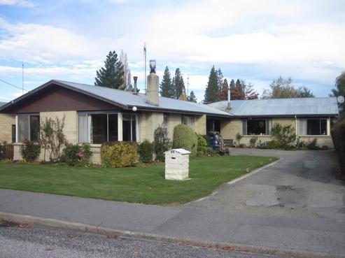 20 Knowles Crescent, Ranfurly
