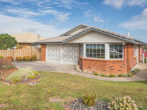 2/15 Summermist Drive, Northpark