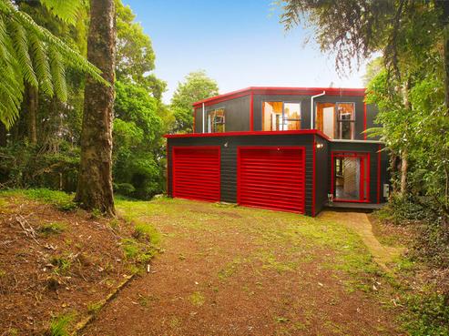 17 Quinns Road, Waiatarua