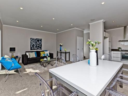 2 Remuremu Street, Long Bay