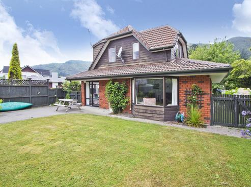 54A Wyndrum Avenue, Waterloo