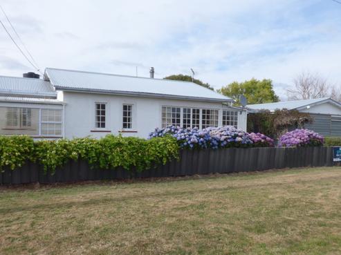 25 Lincoln Street, Hampden