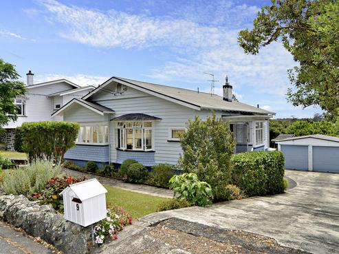 9 Maybeck Road, Mount Albert