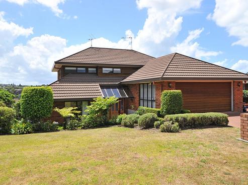 13 Summermist Drive, Northpark