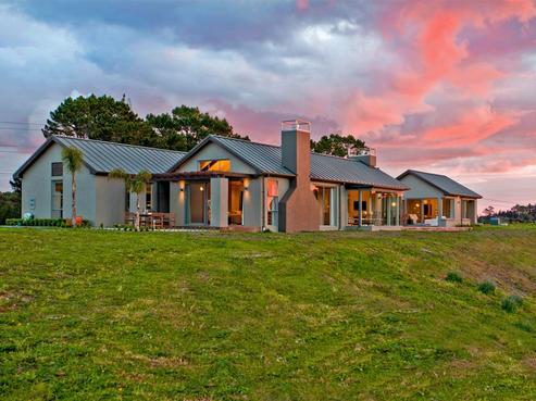 76 Paremoremo Road, Lucas Heights