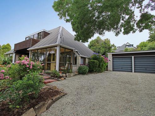 27 Garden Place, Glenleith