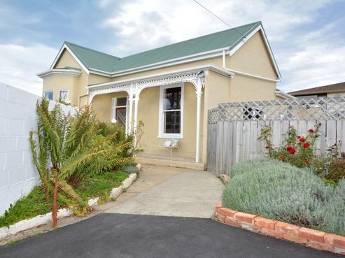 23 Galloway Street, Mornington