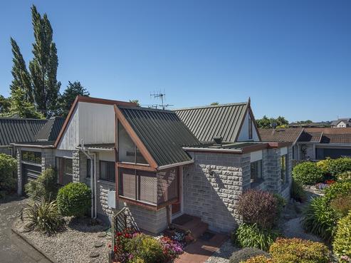 12 Byron Place, Stoke