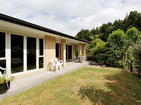 55 Brooklands Road, Brooklands