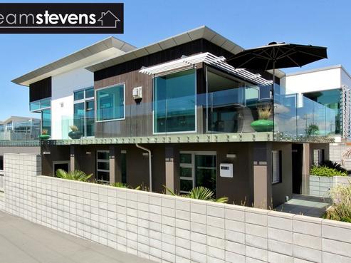7 Beach Street, Fitzroy