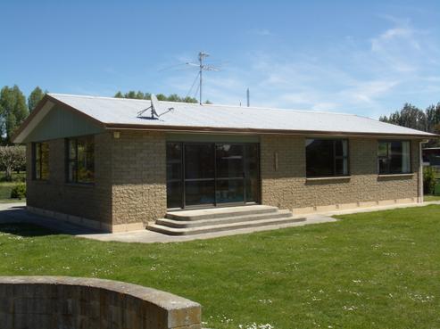 68B Racecourse Road, Gore Surrounds