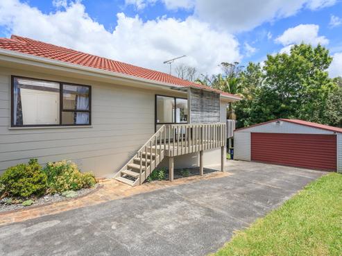104 Spinella Drive, Bayview