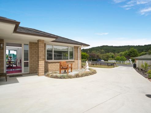 3 Applemoors Way, Riverhead