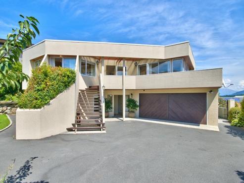 3 Balmoral Drive, Kelvin Heights