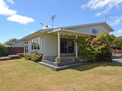 6 Snell Grove, Clouston Park