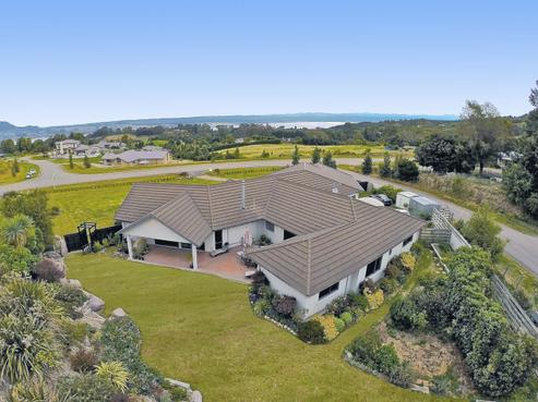 57 Loch Views Road, Acacia Bay