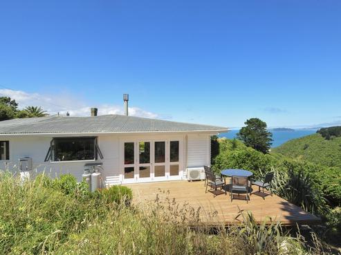 11A Titiro Moana Road, Korokoro