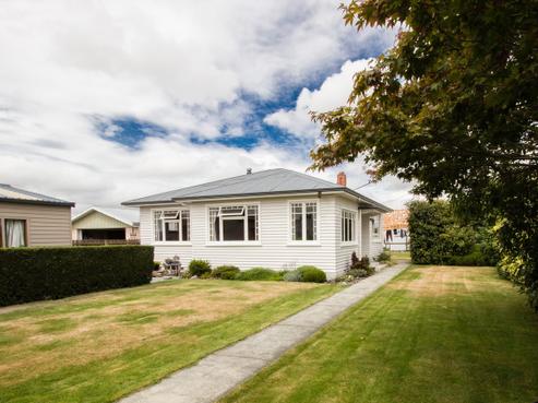 56 Beach Road, Hampstead