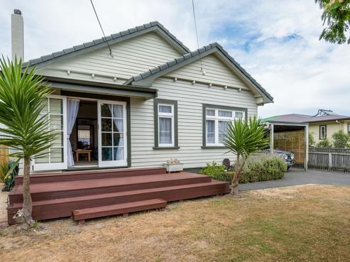 12 Freyberg Avenue, Stoke