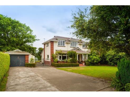 91 Avenal Street, Avenal