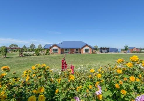 151 Bridge Road, Fernside
