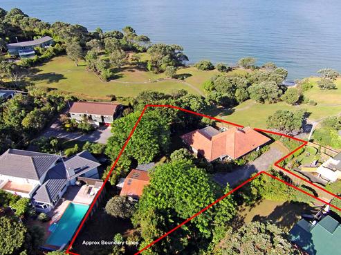 61 Churchill Road, Murrays Bay