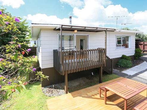2/61A Strid Road, Te Atatu South