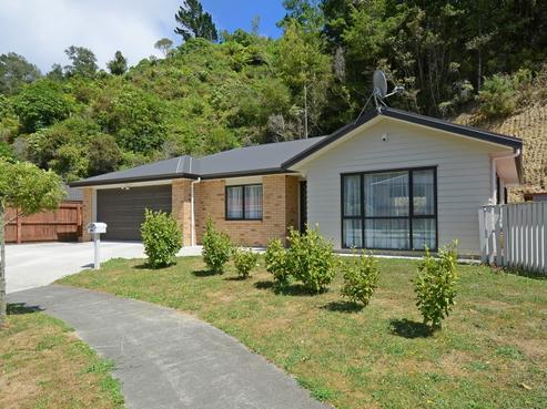 28 Aragon Grove, Kingsley Heights