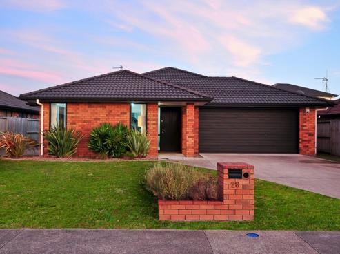 28 Parkside Drive, Huntington