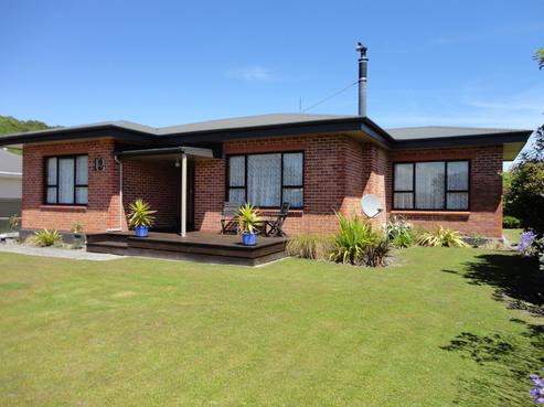 12 Thomas Road, Gladstone