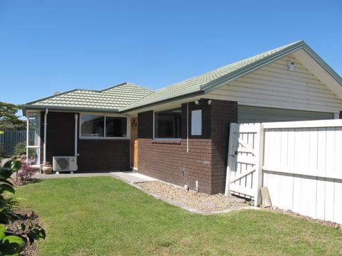 27 Seascape Gardens, Bromley