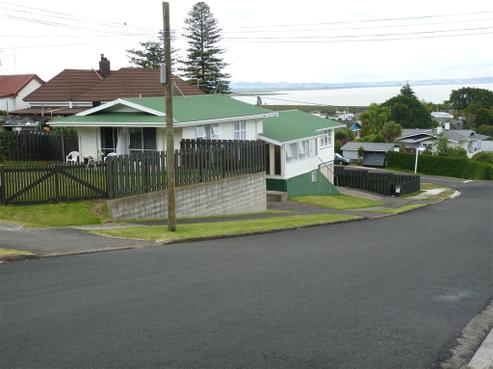 212 Hill Street, Thames