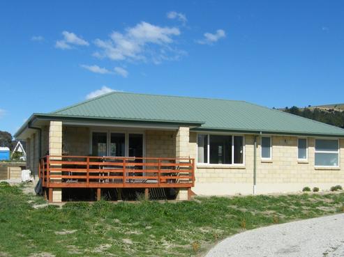 17 Alice Burn Drive, Luggate